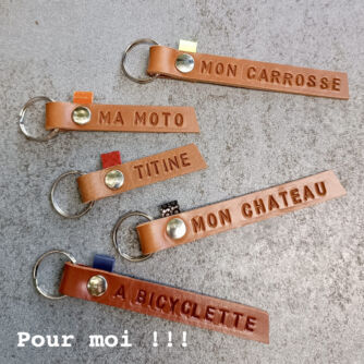 Porte-clefs en cuir lot moi